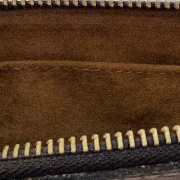 New PATRICIA NASH, tooled leather wristlet/wallet - Picture 11 of 13